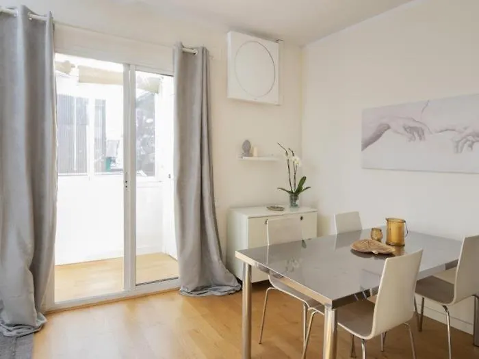 Attic Apartment 468 Sagrada Familia Barselona