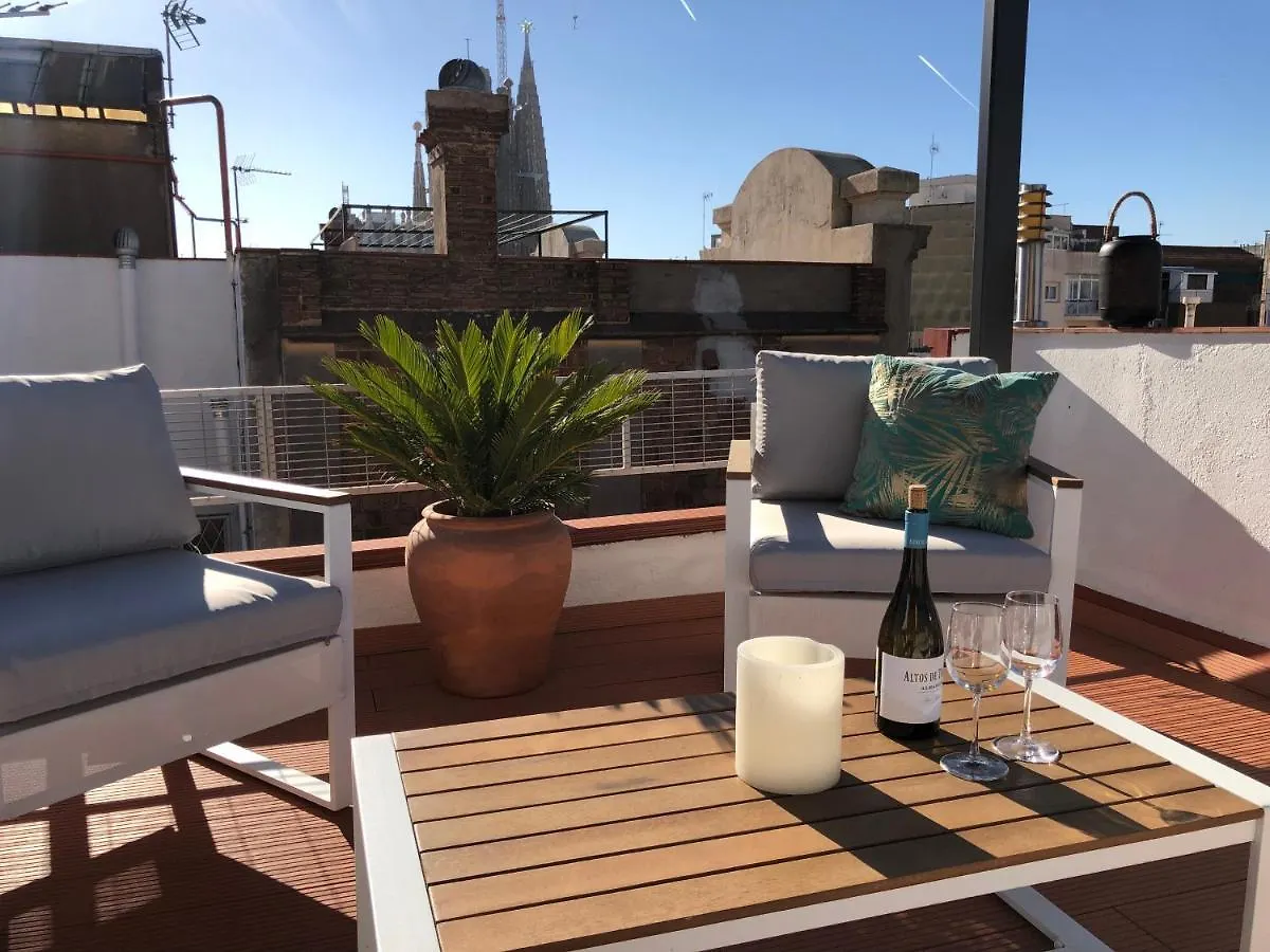 Attic Apartment 468 Sagrada Familia Barcelona Spanien